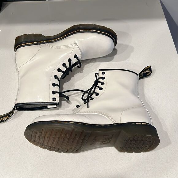 Dr. Martens White 1460 W Smooth Leather Lace Up Boots - Picture 6 of 14